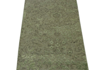 Transitional Abstract Broken Design rug border detail