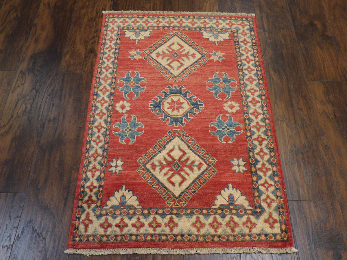 Close-up of wool pile, Beige & Red rug