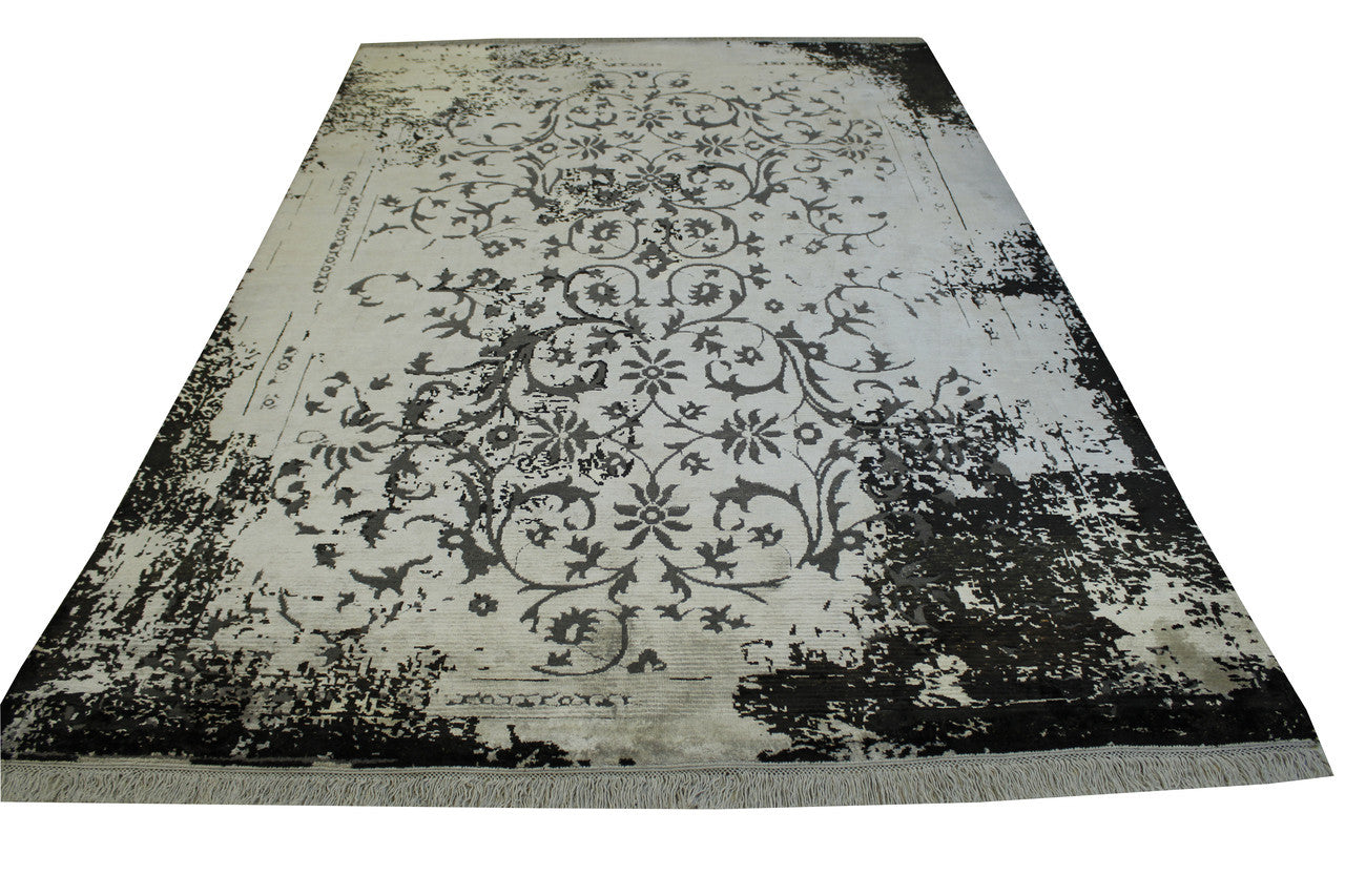 Transitional Broken Floral Design rug corner detail