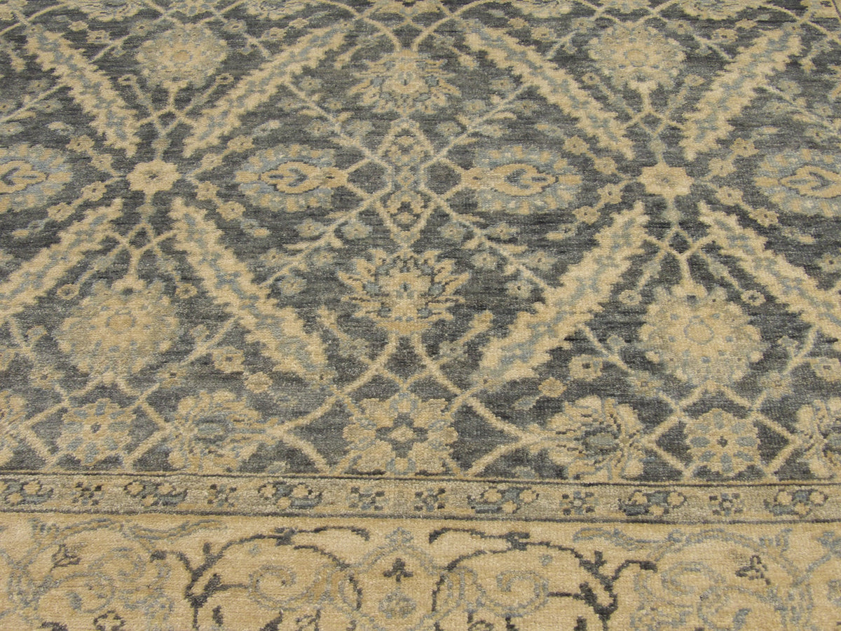 Turk Oushak Natural Dye rug border detail