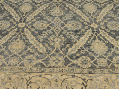 Turk Oushak Natural Dye rug border detail