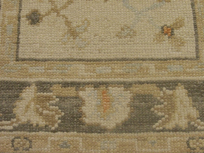 Vintage Oushak rug border detail