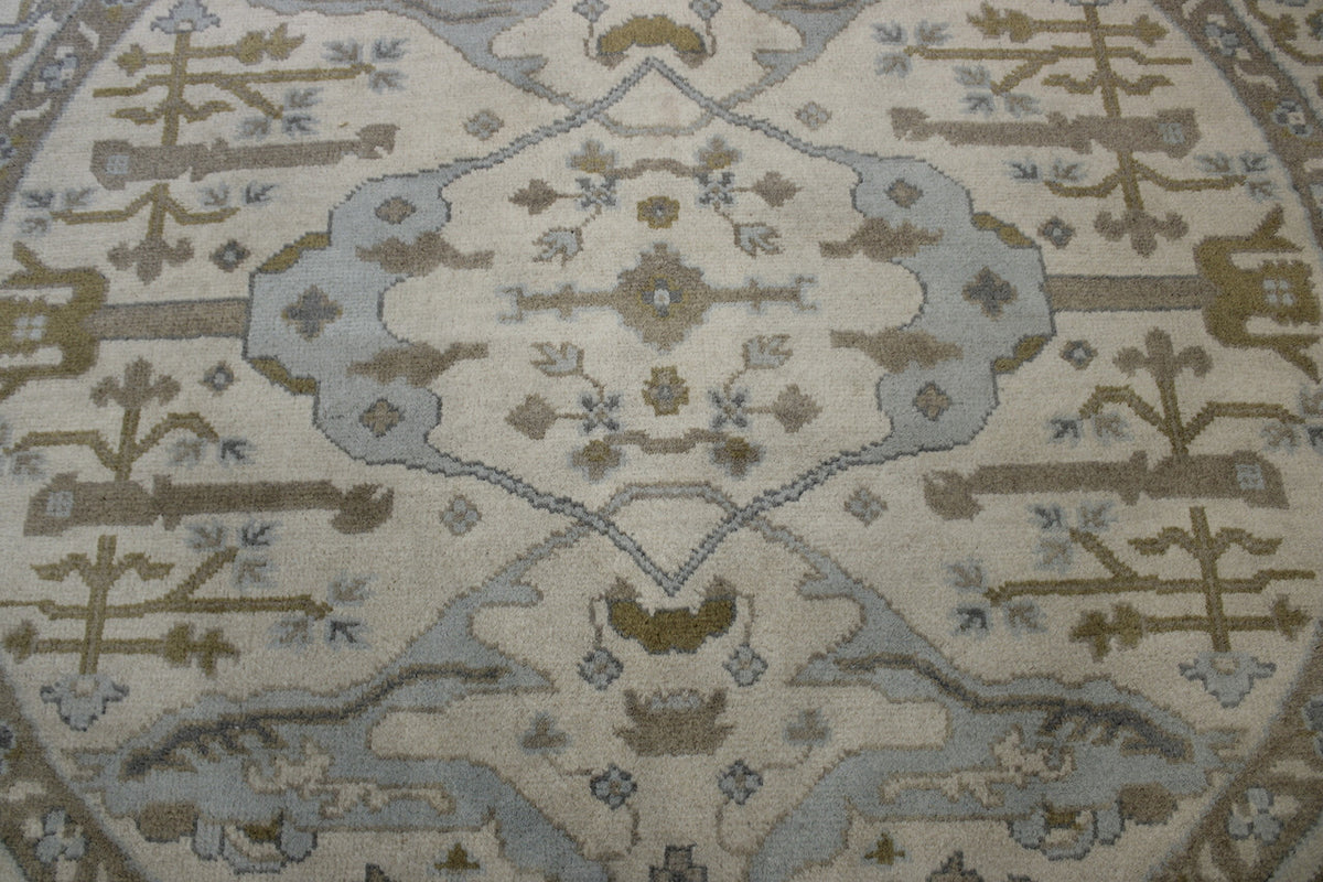 Oushak Indo Ziegler rug border detail