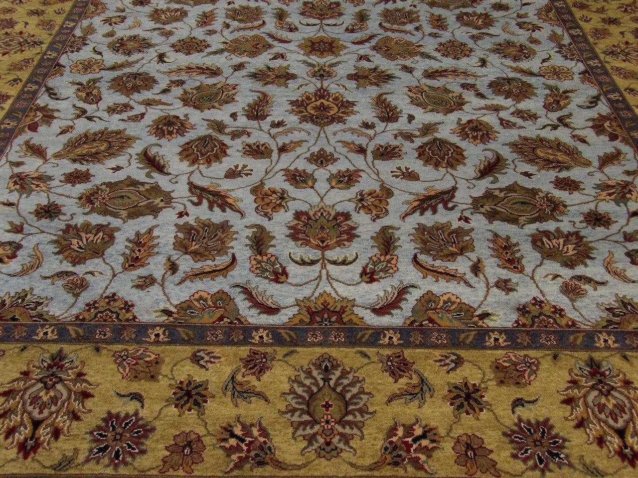 Fine Kashan Tie Dye rug border detail