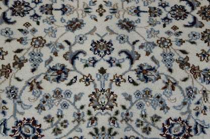 Traditional Fine Nain Design rug corner detail