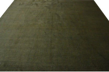 Close-up of wool pile, Brown & Gold rug