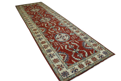 Close-up of wool pile, Beige & Red rug