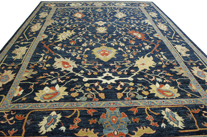Oushak Chobi rug border detail