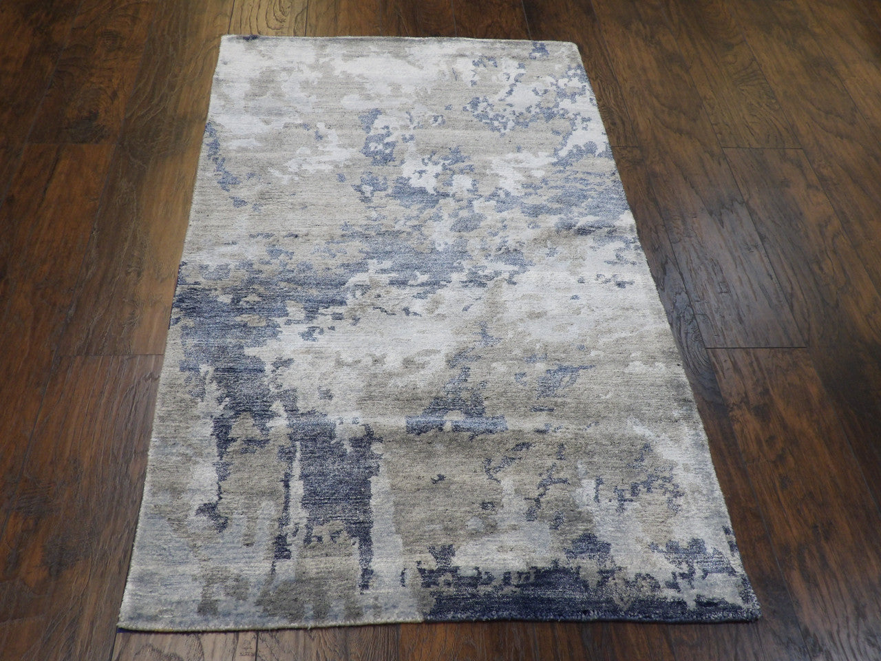 Modern Tibetan Abstract Design rug corner detail