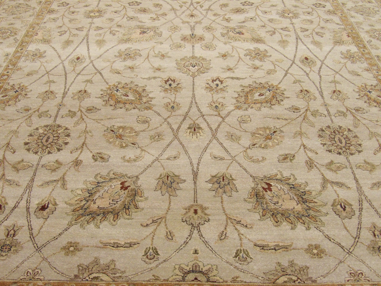 Back of Agra Ziegler hand-knotted rug