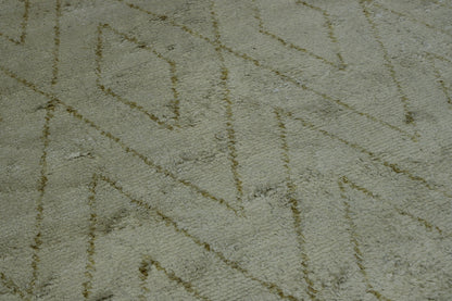 Close-up of silk pile, Gold & Beige rug