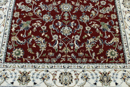 Traditional Fine Nain rug border detail