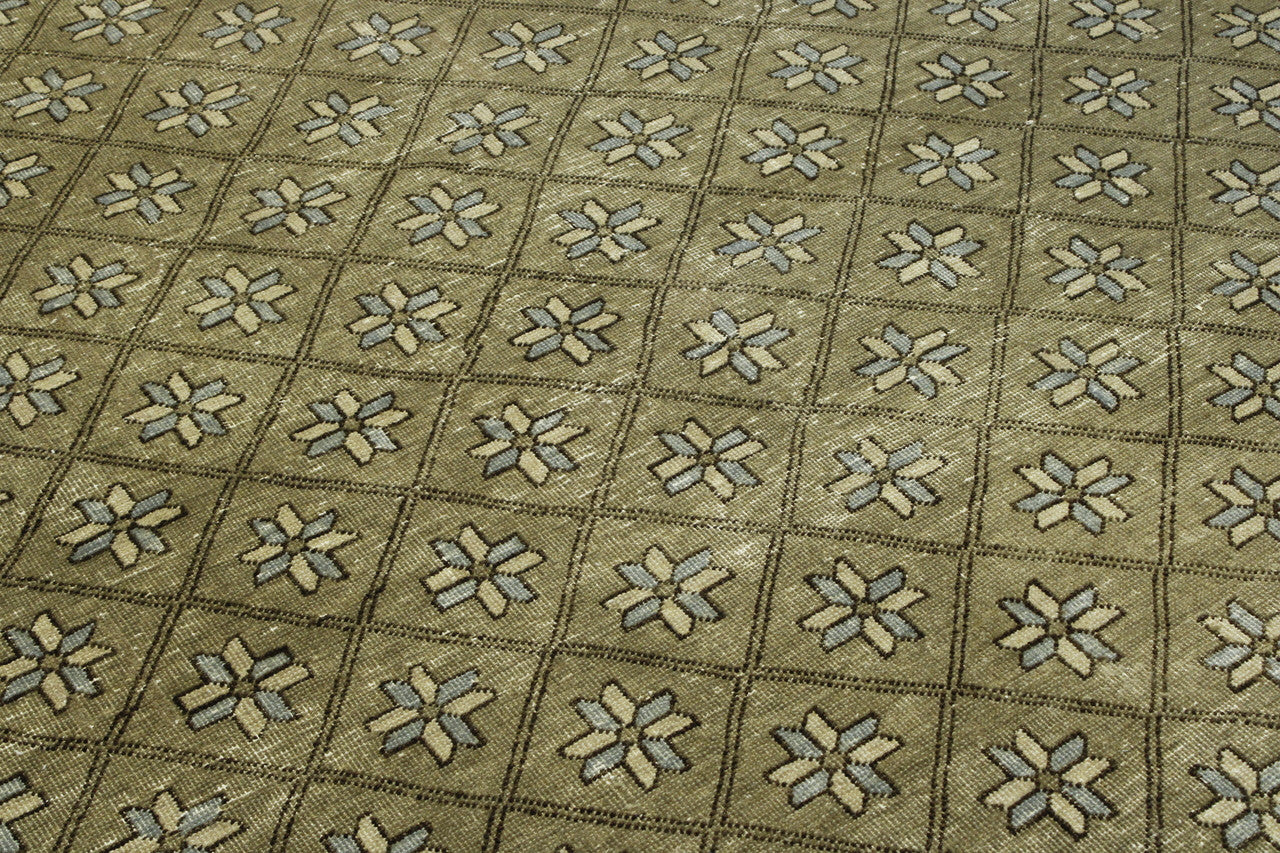 Close-up of wool pile, Brown & Green rug