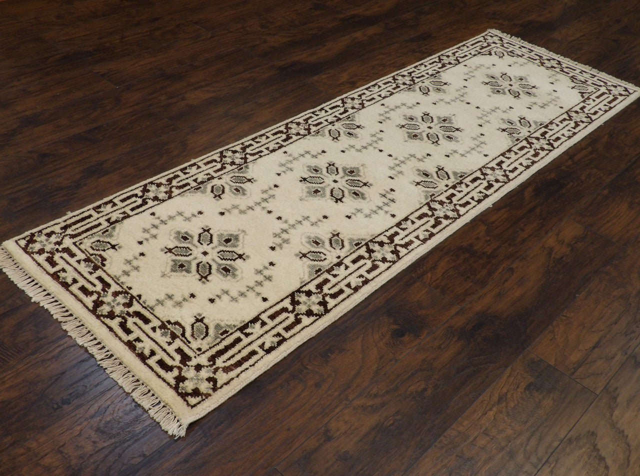 Tribal Heriz geometric pattern detail, beige and brown runner