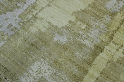 Close-up of silk pile, Gold & White rug