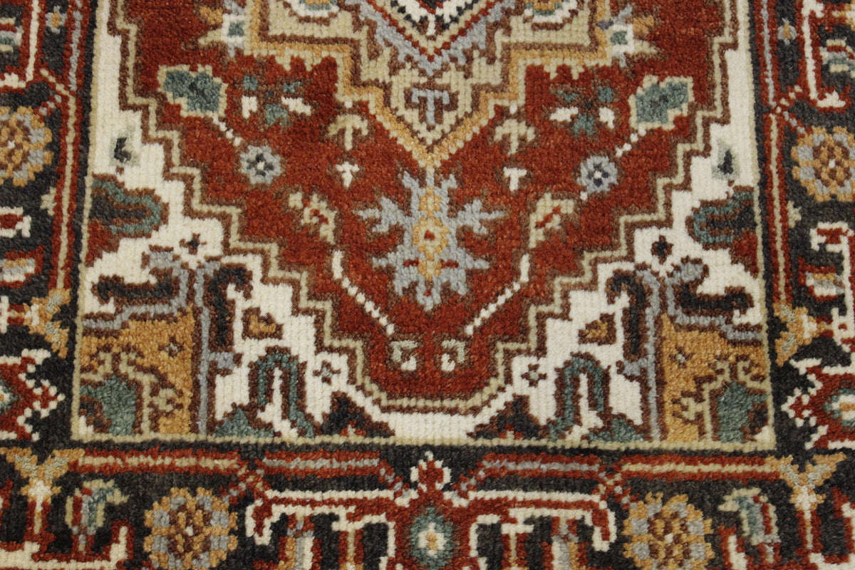 Tribal Indo Heriz rug border detail