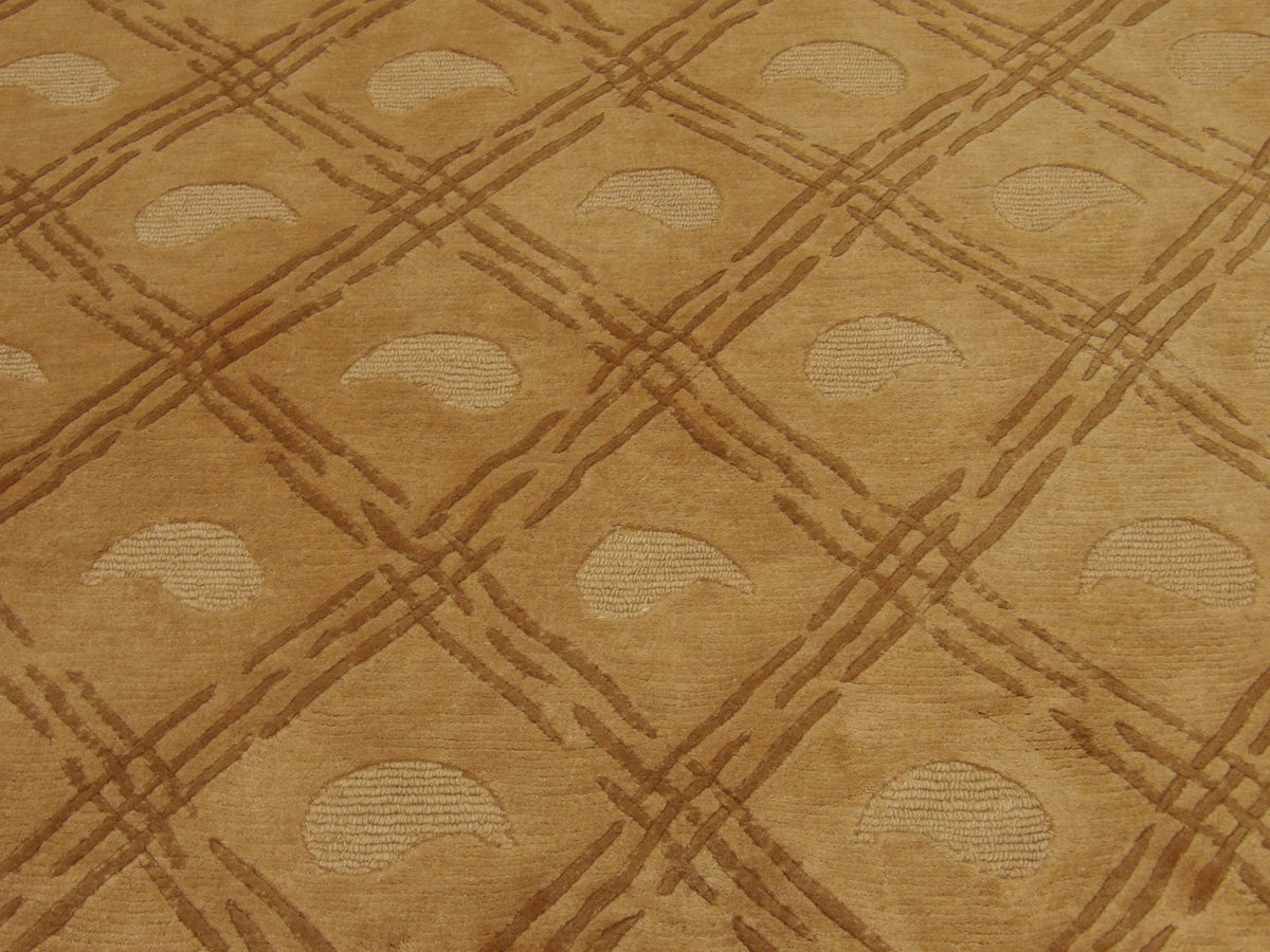 Tibetan Loop Diamond Design rug border detail