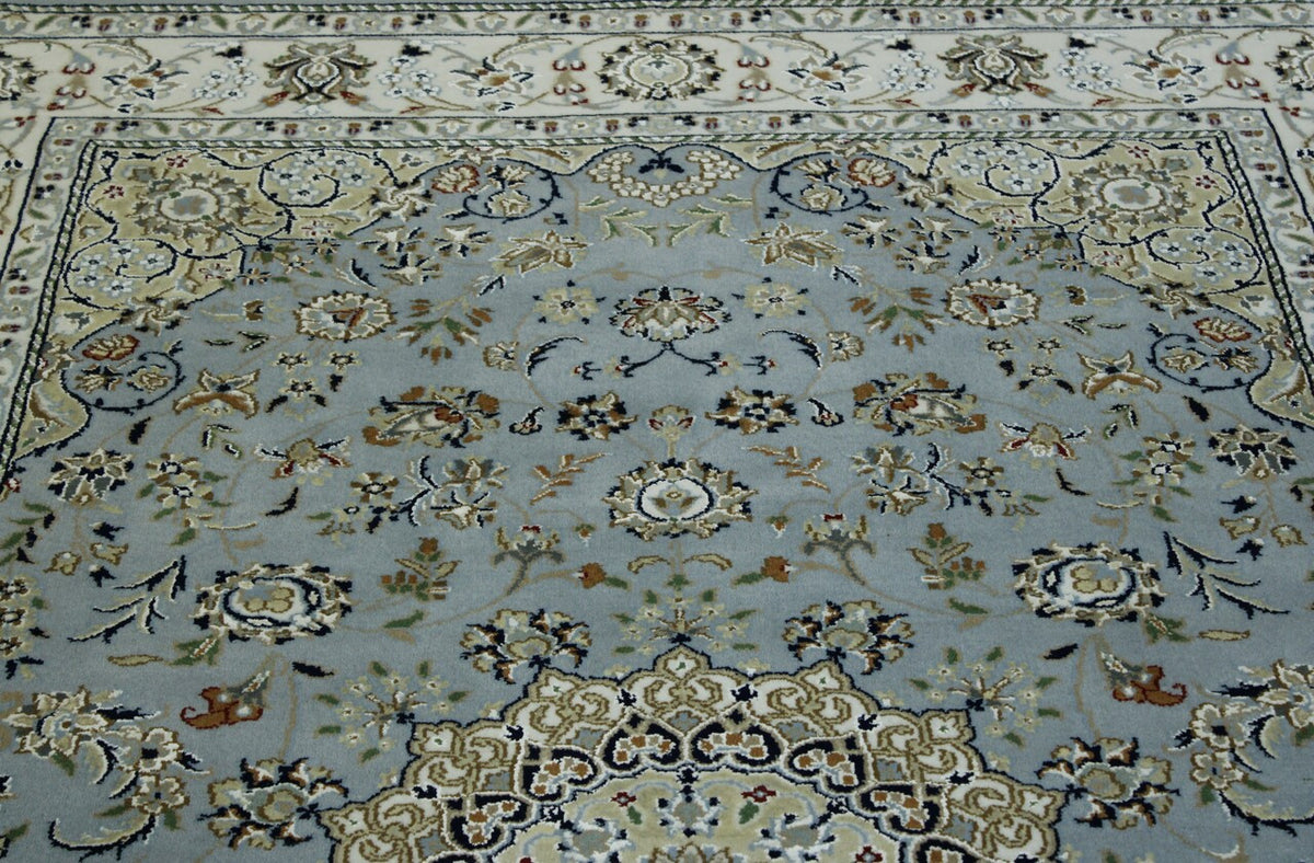 Traditional Fine Nain rug corner detail