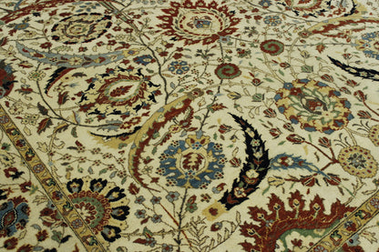 Traditional Fine Sherapi rug corner detail