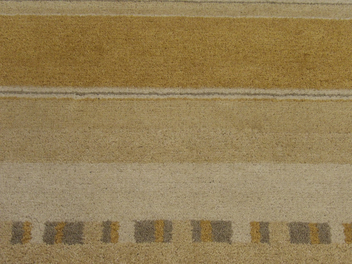 Modern rug border detail
