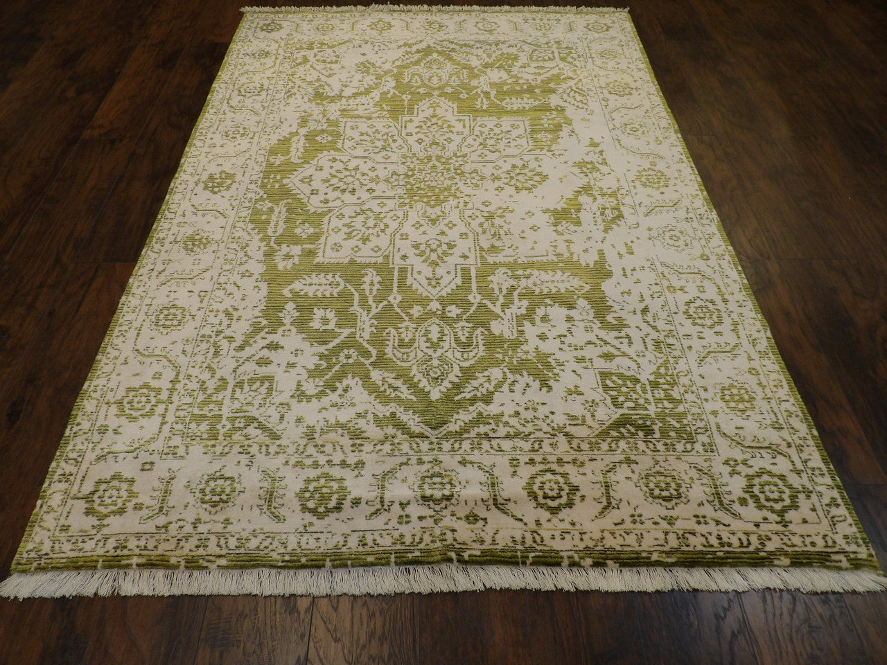 Heriz rug corner detail