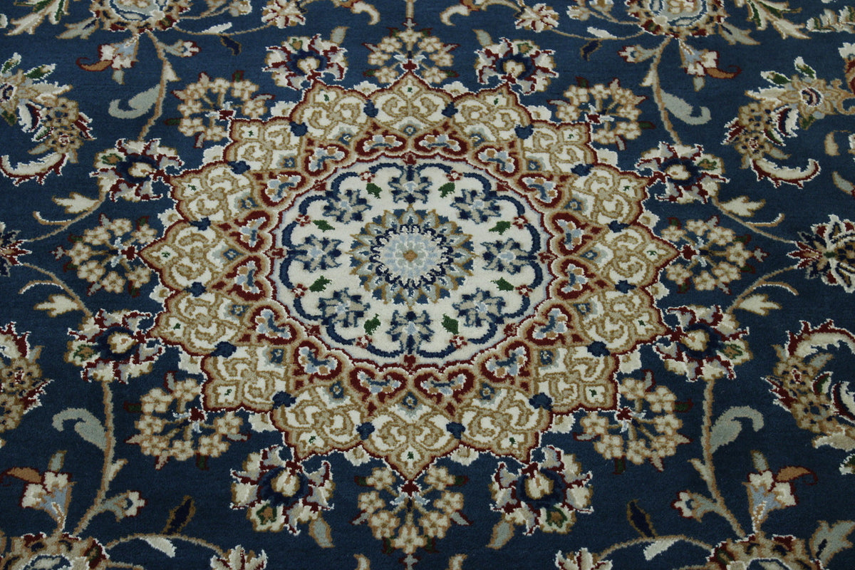 Traditional Fine Nain rug corner detail