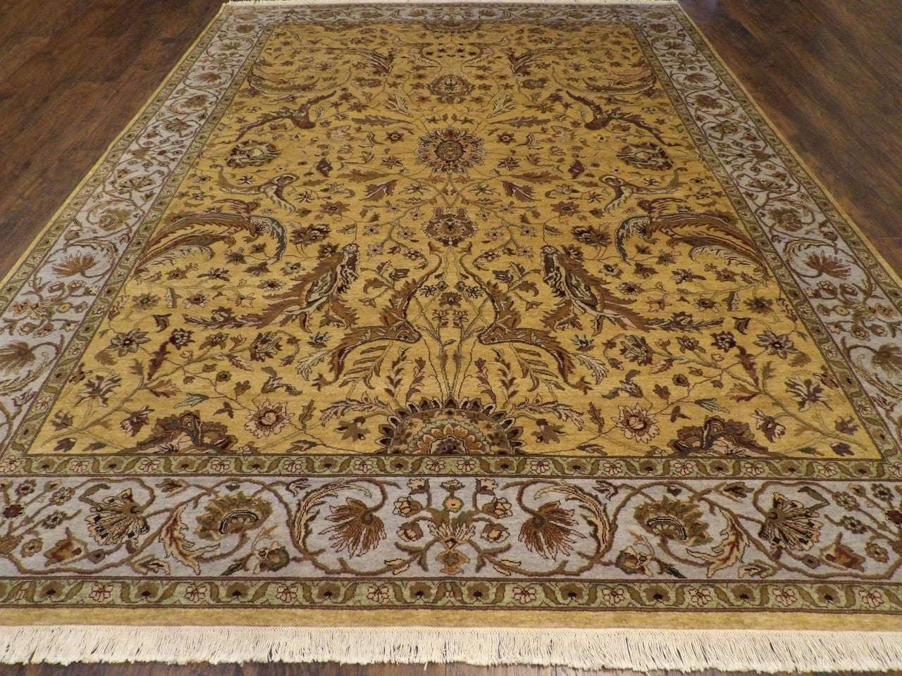 Close-up of wool pile, Blue & Gold rug