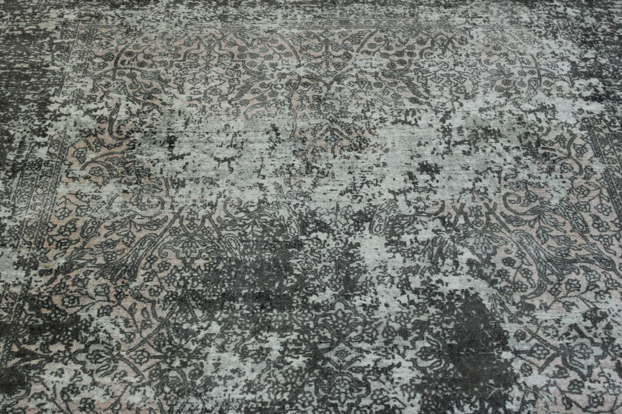 Close-up of silk pile, Multi-Color & White rug