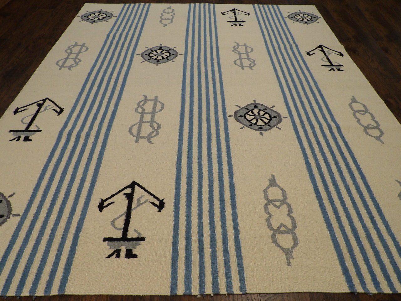 Close-up of wool pile, Blue & White rug