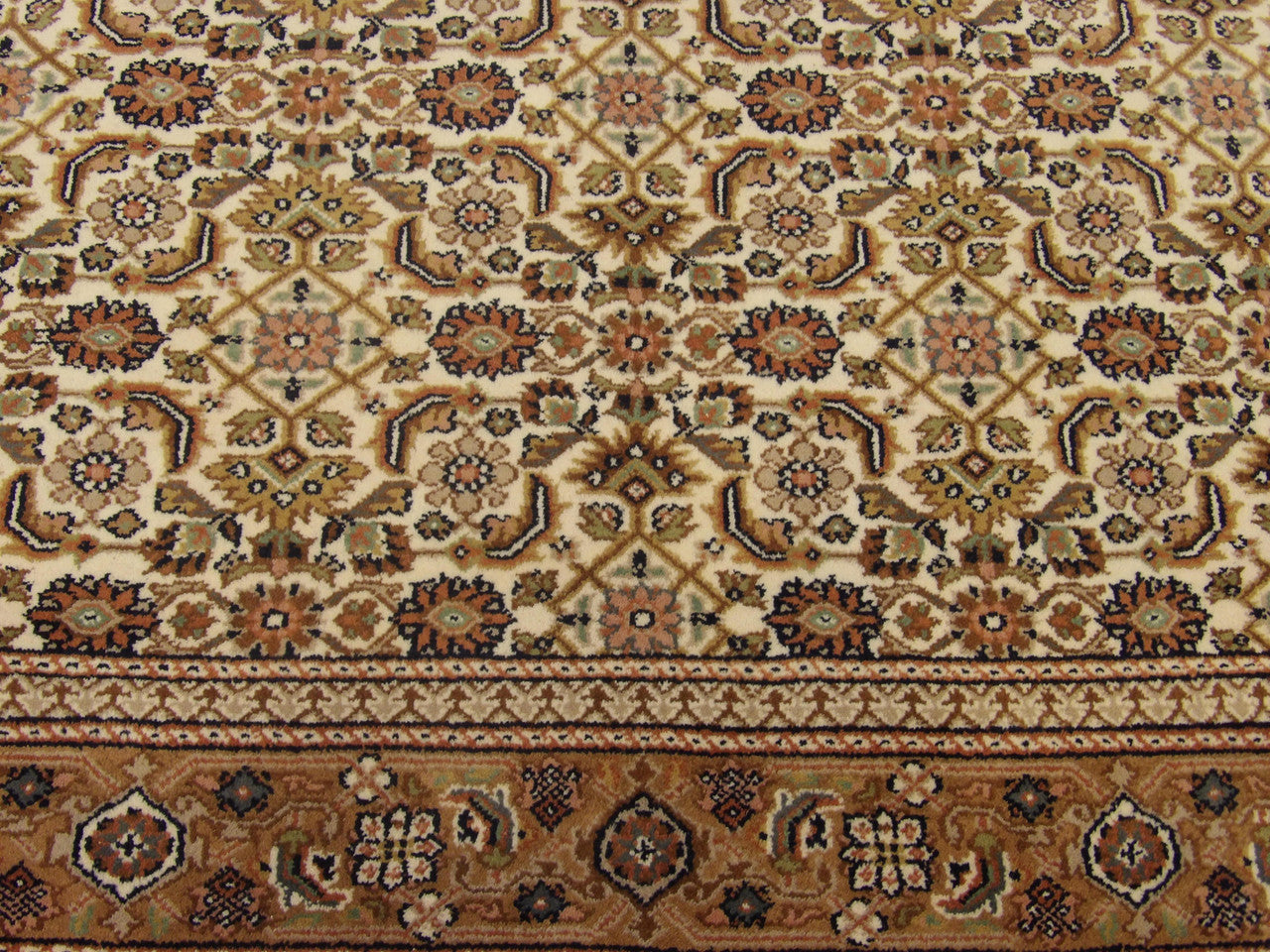 Persian Herati Mir rug border detail