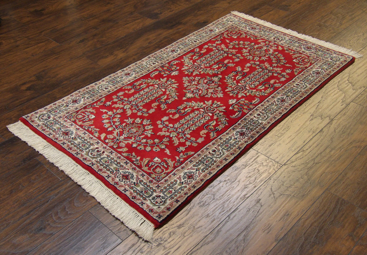 Close-up of wool pile, Beige & Red rug
