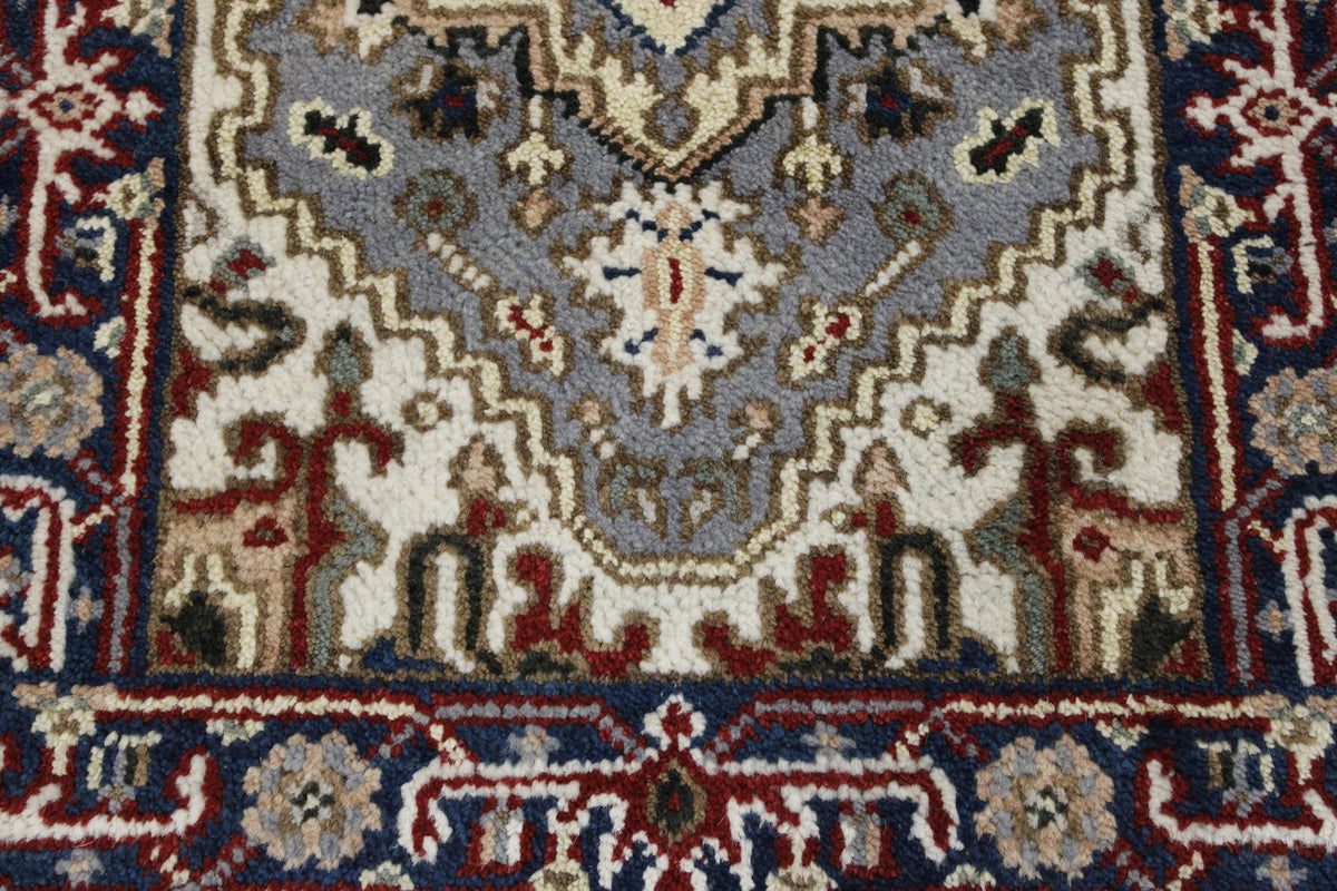 Tribal Indo Heriz rug border detail