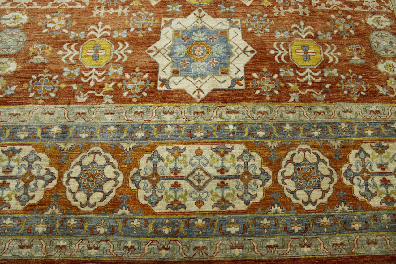 Close-up of wool pile, Beige & Rust rug