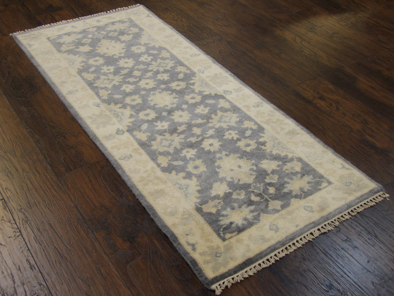 Close-up of wool pile, Gold & Gray rug