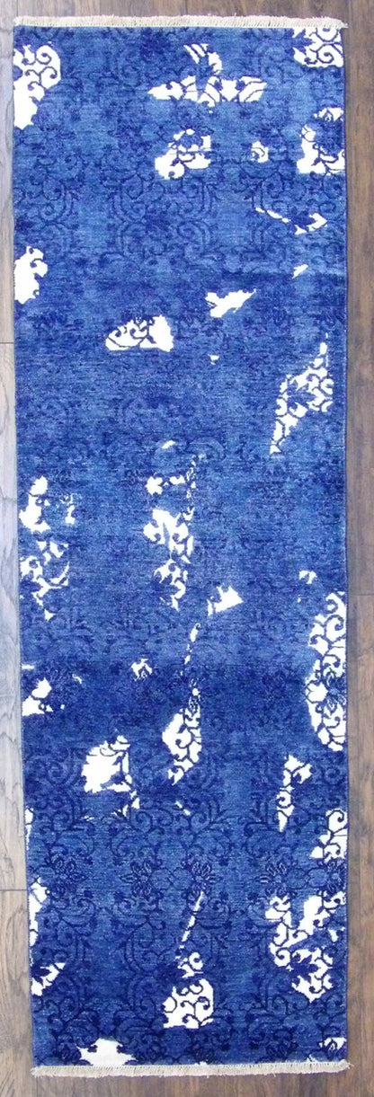 Modern Silky Broken Design hand-knotted wool rug in Blue & White, full view