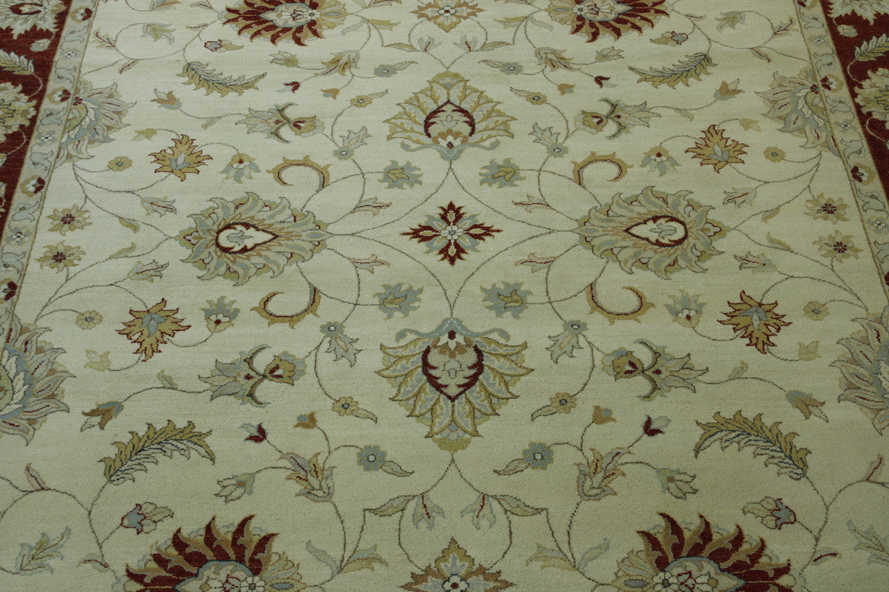 Close-up of wool pile, Beige & Rust rug
