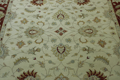 Close-up of wool pile, Beige & Rust rug