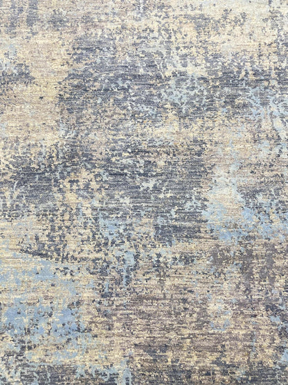 Fine Abstract  Silk and Wool Hand Knotted Rug 6'06''x9'11''  - AR73969
