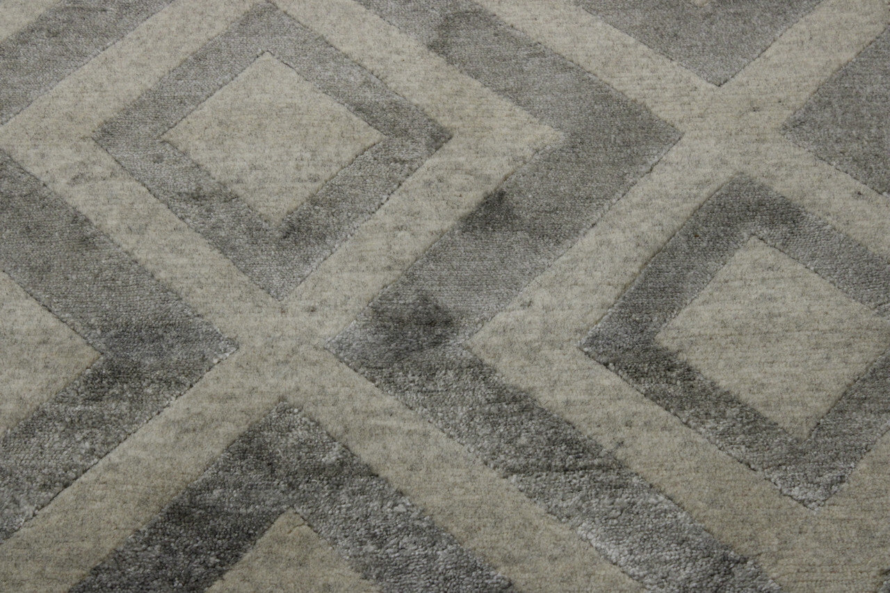 Close-up of wool-silk pile, Beige rug