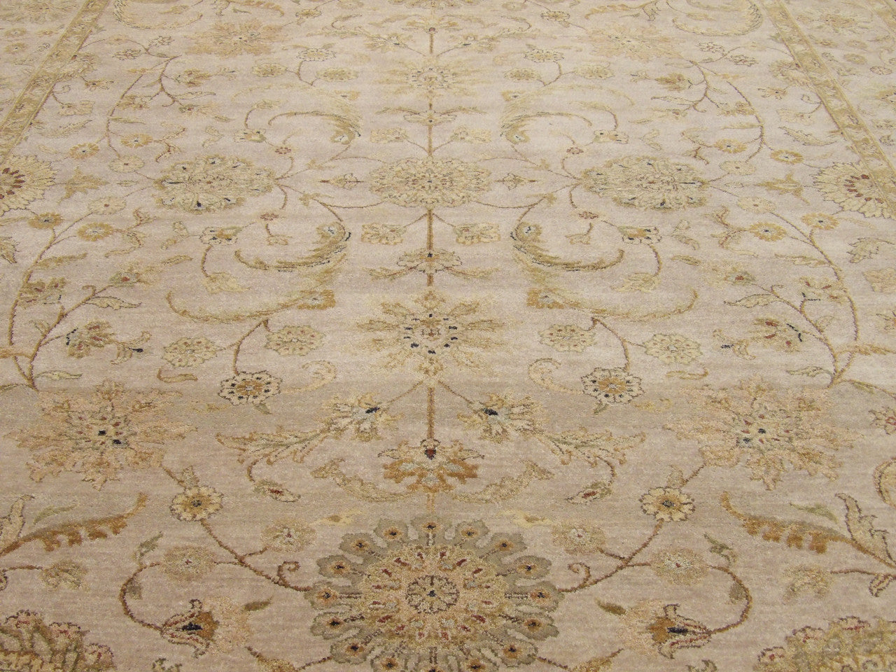 Back of Agra Ziegler hand-knotted rug
