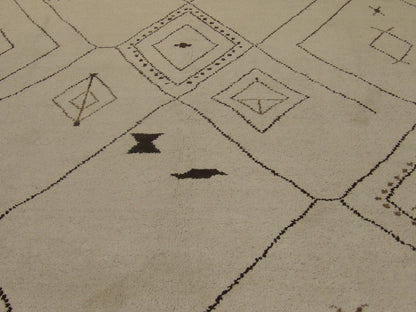 Back of Moroccan Tulu Design Shaggy High Pile hand-knotted rug
