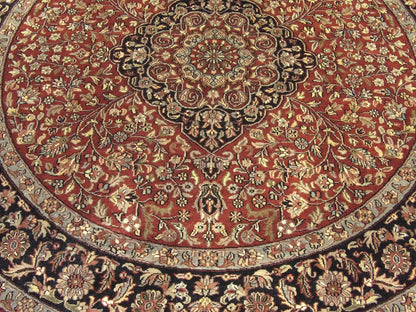 Fine Persian Tabriz rug border detail