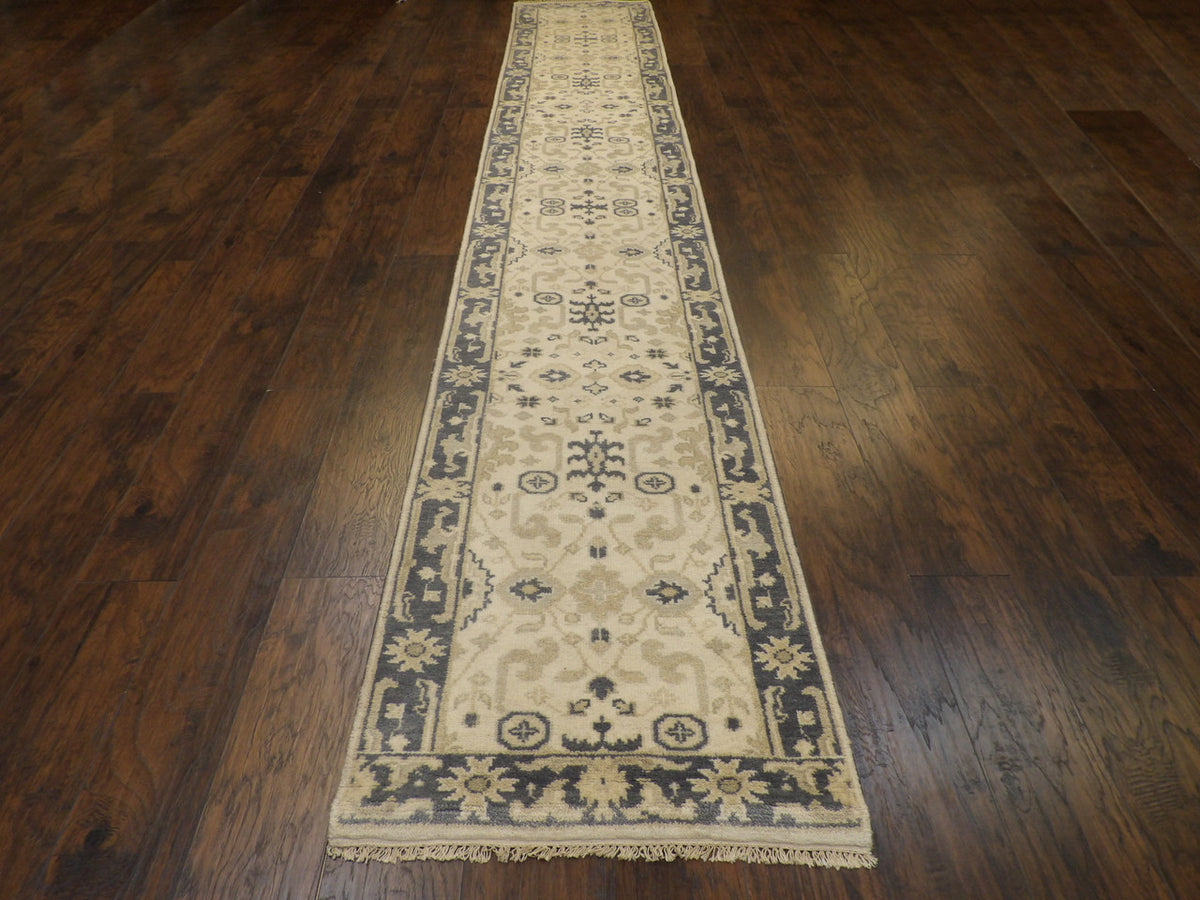 Oushak runner end detail