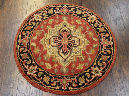 Tribal Heriz rug corner detail
