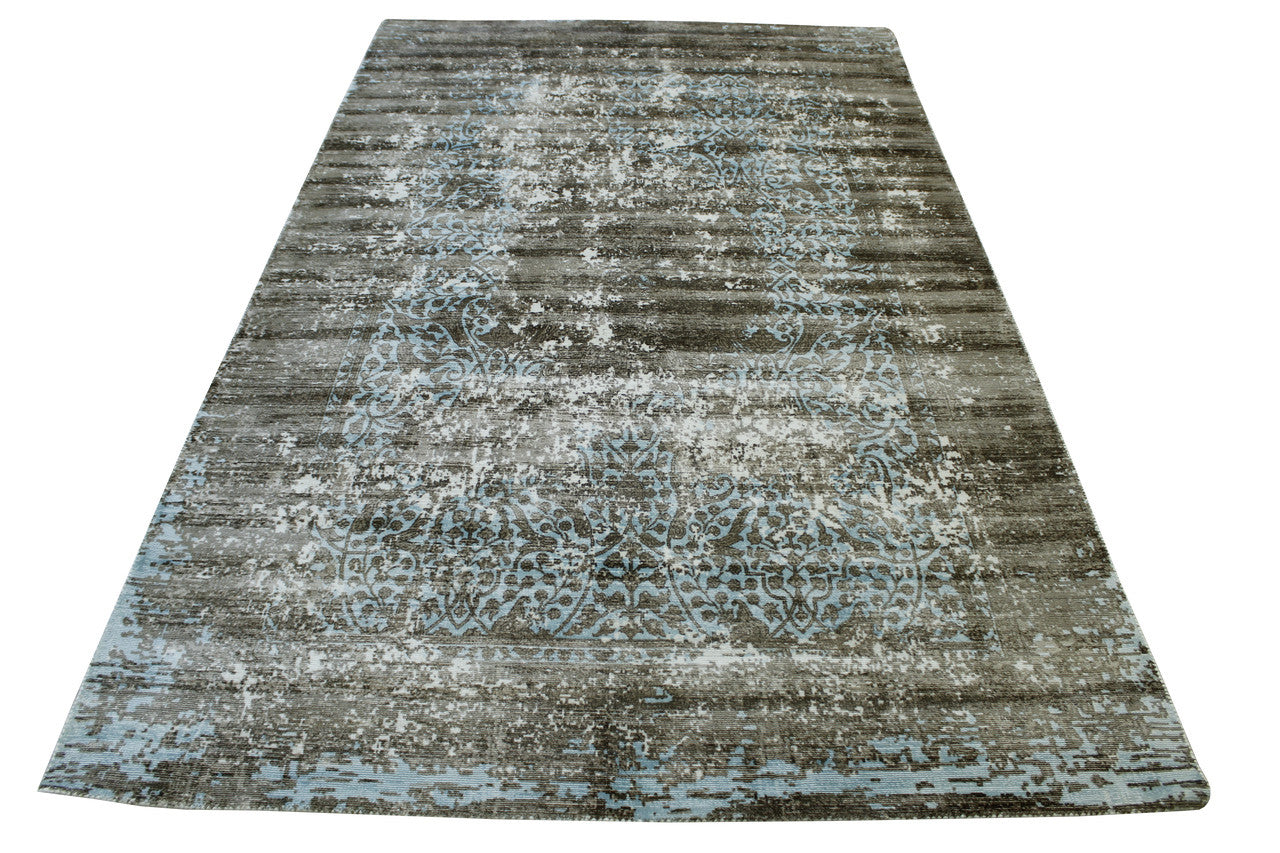 Modern Abstract Design rug border detail