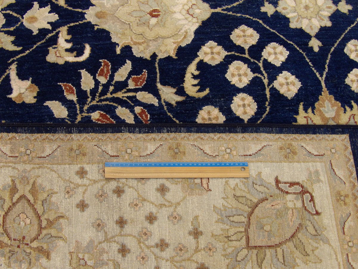 Chobie Traditional hand-knotted wool rug in Blue, 8'0" x 10'1", SKU w997
