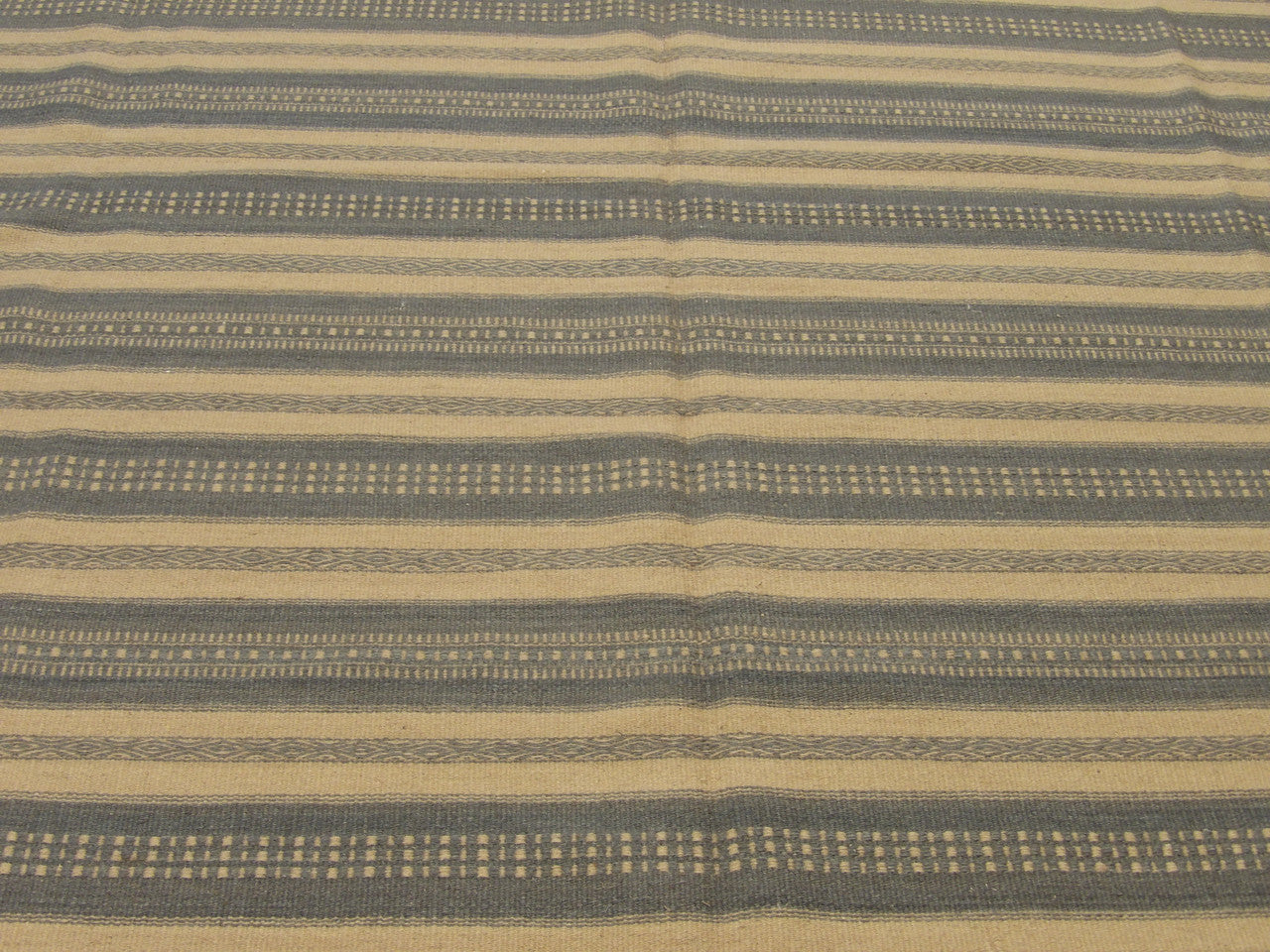 Coastal Flat Weave Indoor/Outdoor Beach rug border detail
