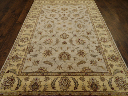 Indo Oushak Chobi Vegetable Dye rug corner detail