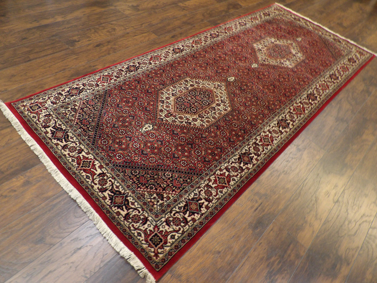 Bidjar dense weave pattern detail, red and beige runner