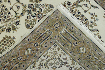 Traditional Farahan Design hand-knotted wool rug in Beige & Pink, full view